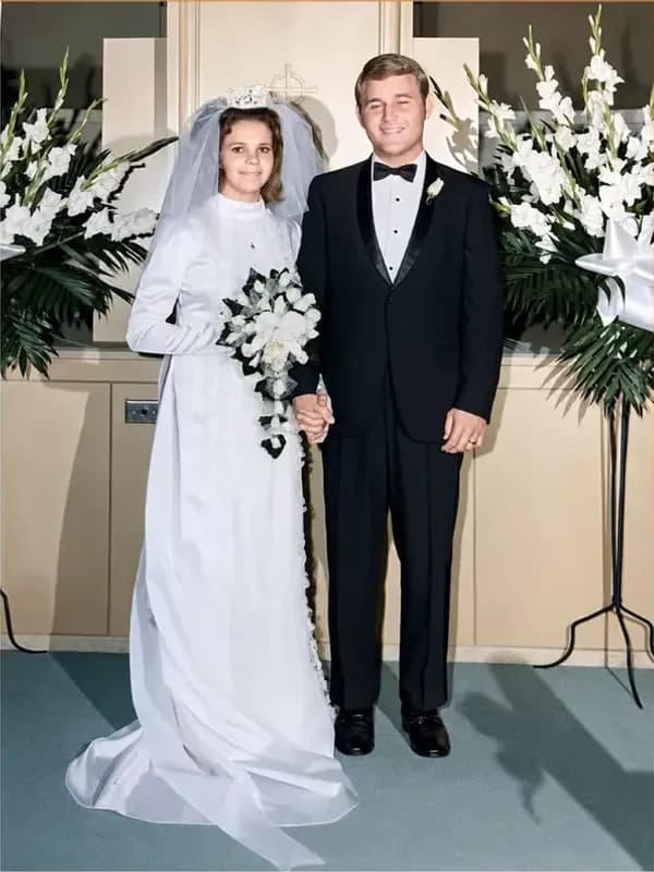 Lynn's restored photo, after restoration